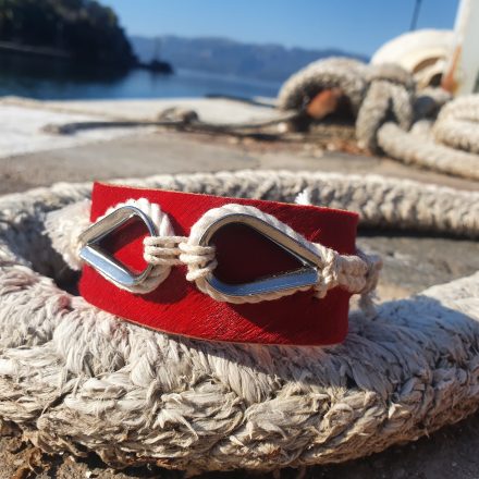 Leather bracelet The “Levieche” with a stainless steel thimble joined with a cotton rope – red goat