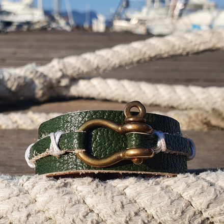 Leather bracelet The ‘Poniente’ with a brass mini shekel combained with leather – green